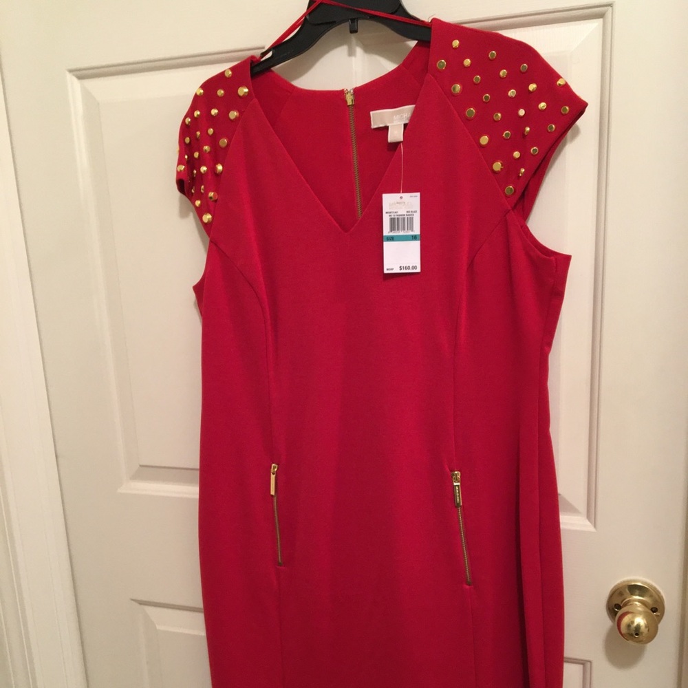 MICHAEL KORS NWT AUTHENTIC RED & GOLD STUDDED CAP SLEEVES SHIFT V-NECK DRESS